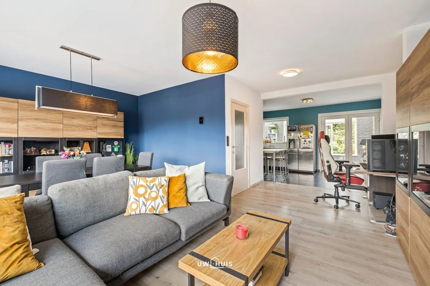 Instapklare rijwoning (bel-étage) met drie slaapkamers, zolder, tuin én garage te huur in Sint-Niklaas - foto 3