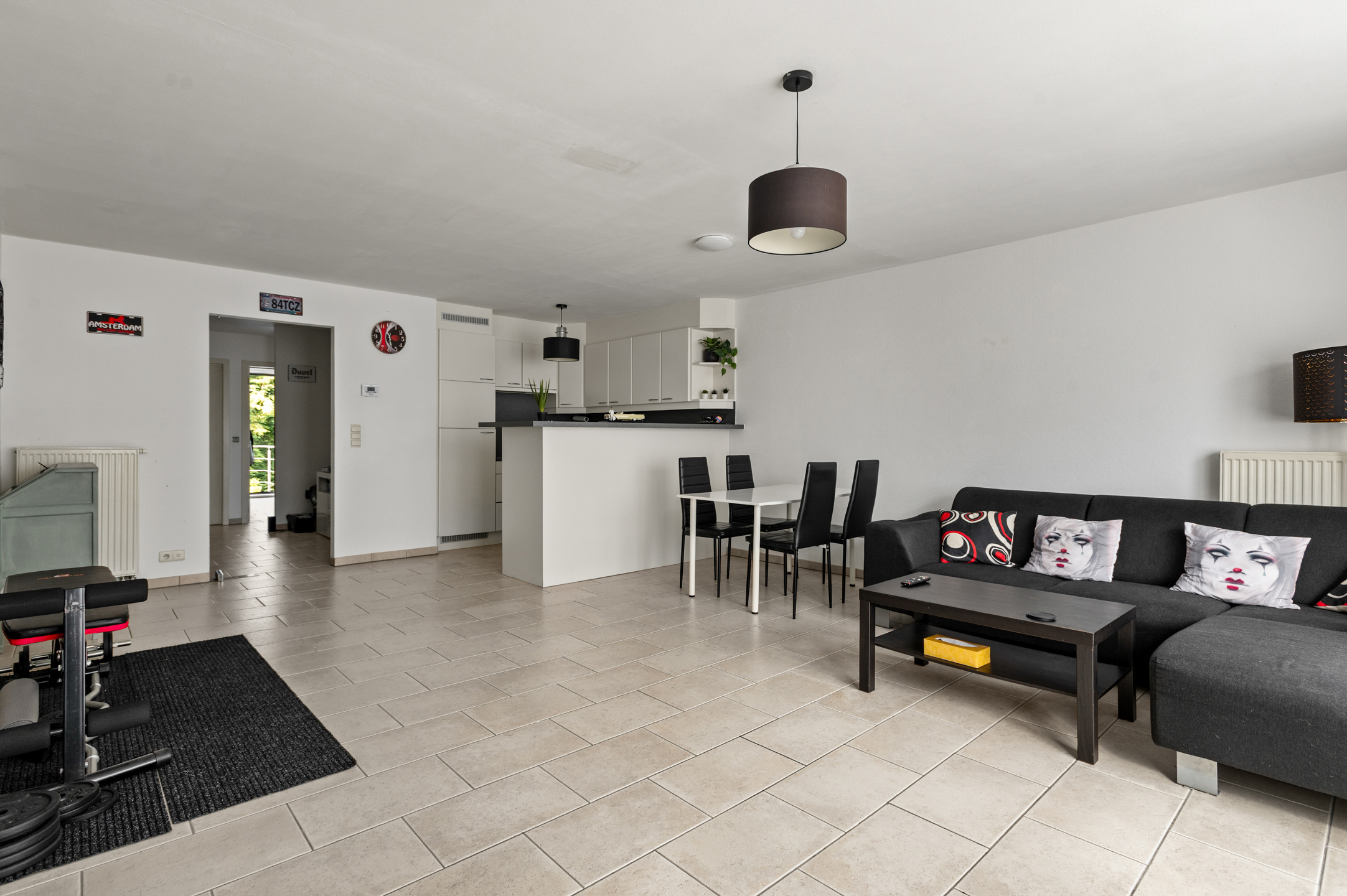 Gezellig appartement met 2 slaapkamers, terras, garage. - foto 2