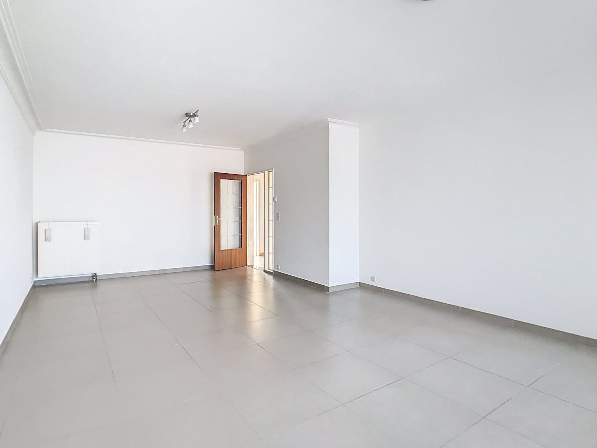 Gemoderniseerd appartement met 2 slpkmrs (garage mogelijk) - foto 5