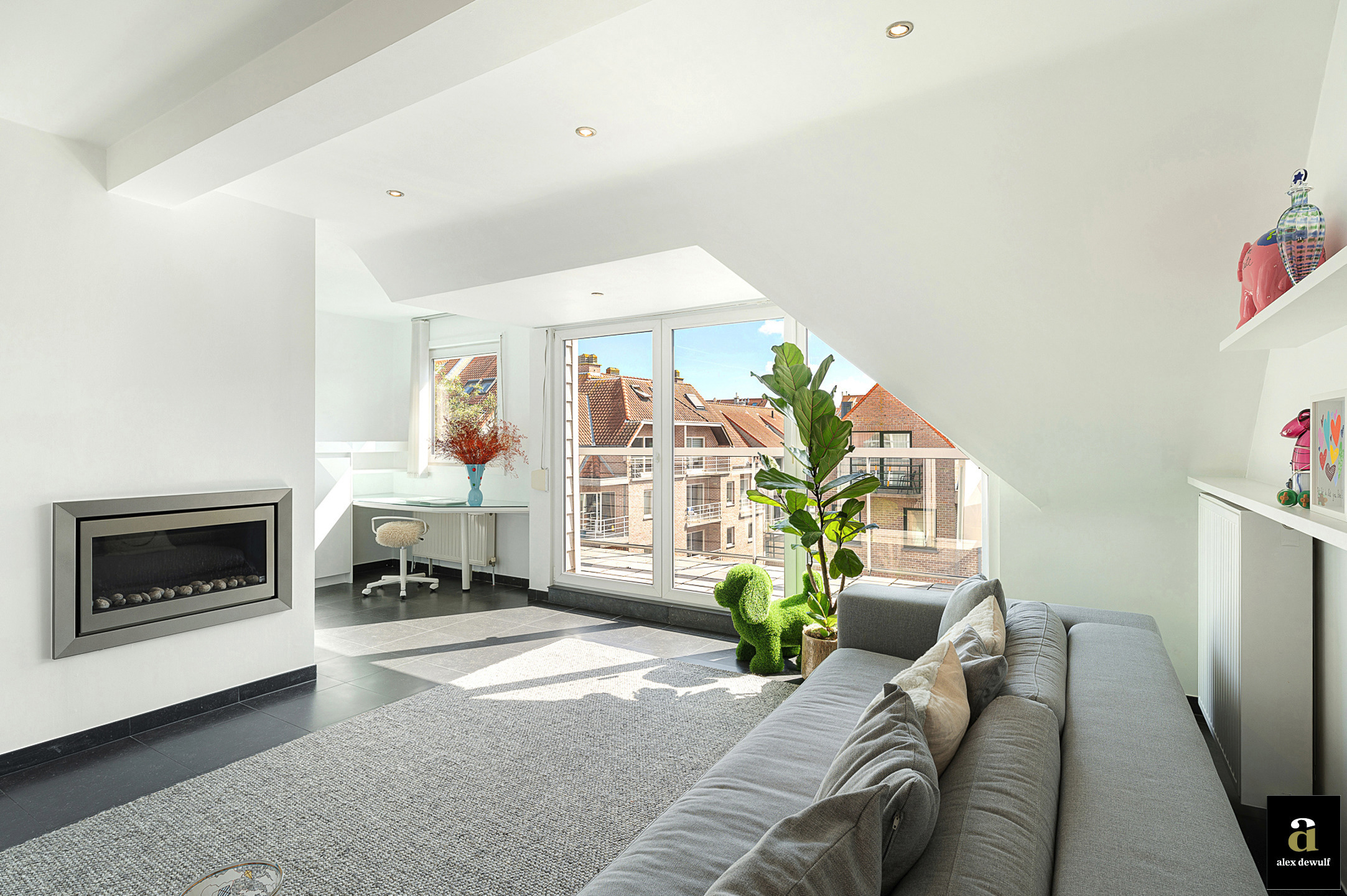 Duplex-appartement met unieke terrassen nabij de winkels - foto 4