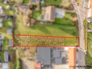 Deze bouwgrond van maar liefst 8a55ca voor halfopen bebouwing is rustig gelegen langs de Sparstraat in het centrum van Meeuwen...