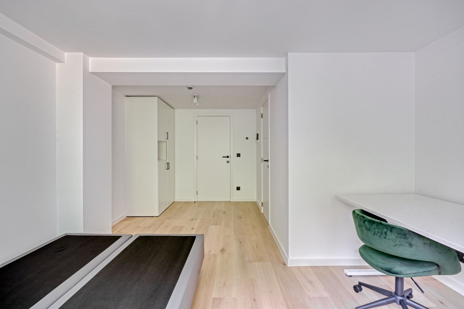 Volledig gerenoveerde studentenkamer in residentie met 15 studentenkamers en een 1slaapkamer appartement in hartje Leuven - EPC label A! - foto 5