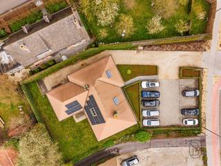 Te koop: kantoorgebouw/praktijk/horeca met ruime parking op toplocatie in Waregem. Strategisch goed gelegen nabij invalswegen. Op een...