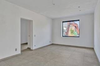<p>Ruime luxueus afgewerkte nieuwbouwwoning met 3 slaapkamers en tuin.</p><p>Op zoek naar een moderne, energiezuinige en instapklare woning met alle hedendaagse comfort? Deze luxueus afgewerkte nieuwbouwwoning aan de Blaasveldstraat 149B in Tisselt combineert hoogwaardige afwerking met energiezuinig wonen.</p><p>De woning beschikt over 3 volwaardige slaapkamers en is volledig voorzien van ingemaakte kasten, waardoor er overal optimaal gebruik wordt gemaakt van de beschikbare ruimte en u meteen over voldoende opbergruimte beschikt.</p><p>De stijlvolle keuken is volledig uitgerust en biedt alles wat nodig is voor comfortabel dagelijks gebruik. Ook de badkamer is compleet ingericht en voorzien van alle nodige sanitaire voorzieningen.</p><p>Een absolute troef is het aangename binnenklimaat dankzij de combinatie van vloerverwarming en vloerkoeling. Zo geniet u zowel tijdens de winter als tijdens warme zomerdagen van een aangename temperatuur.</p><p>Dankzij het E-peil onder 20 is de woning bijzonder energiezuinig en klaar voor de toekomst.</p><ul><li><p>zonnewering aanwezig </p></li></ul><ul><li><p>beschikbaar vanaf 24 september 2026</p></li><li><p>Vraag uw bezoek uitsluitend aan via de website van Malines Group!</p></li></ul>