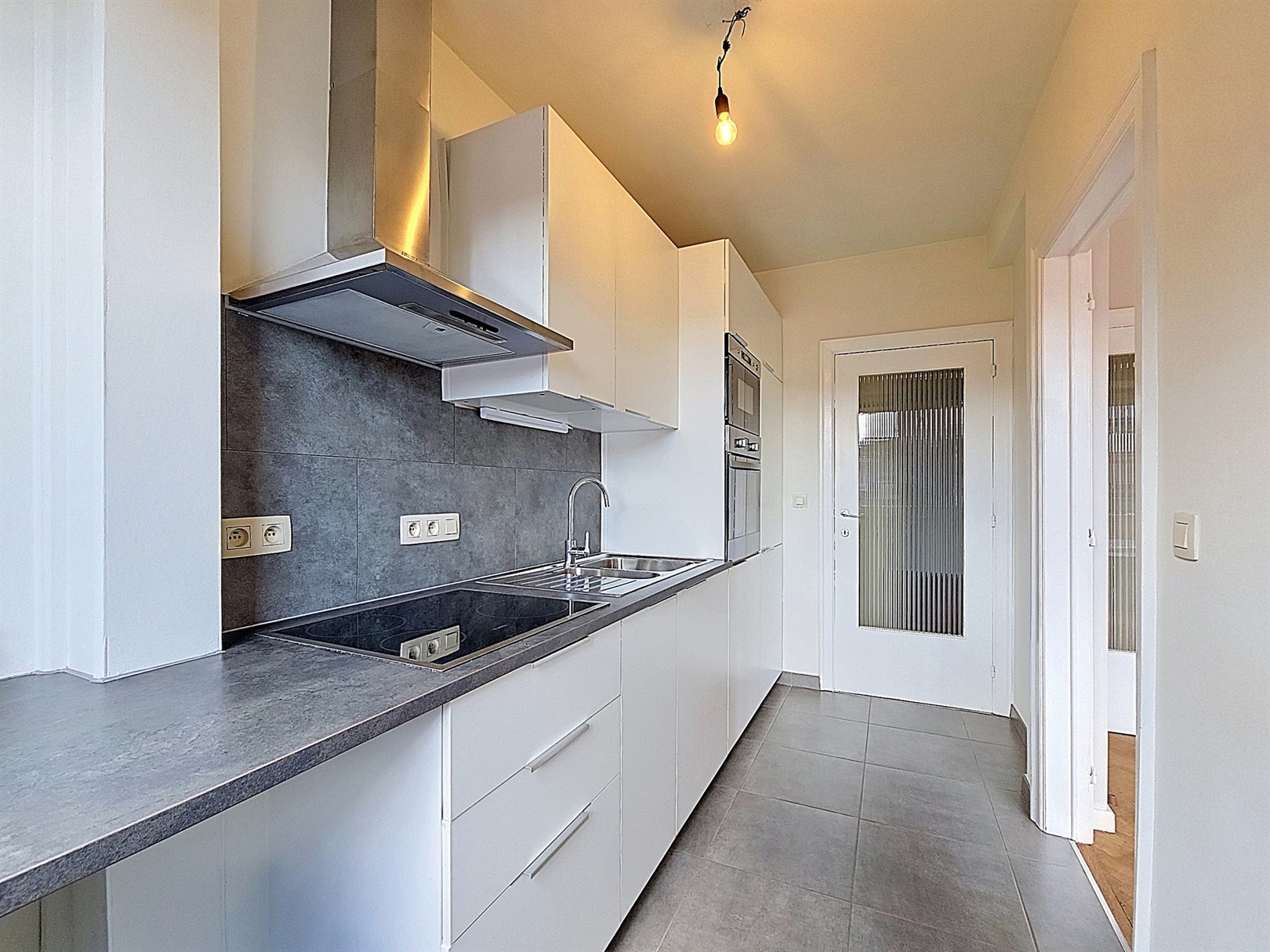 Aangenaam appartement met terras nabij Gent-Zuid en Muinkpark - foto 4