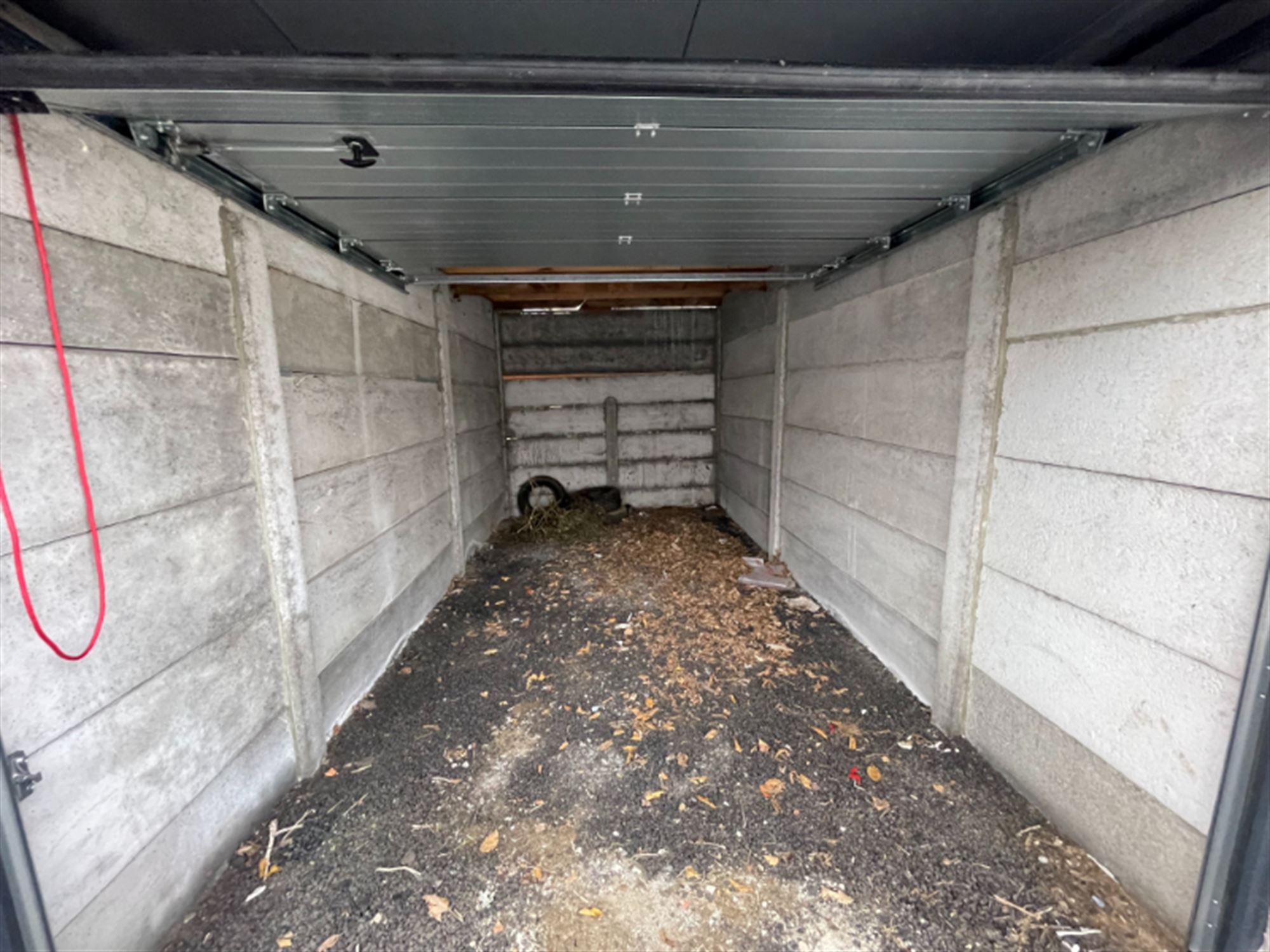 Garage - photo 3