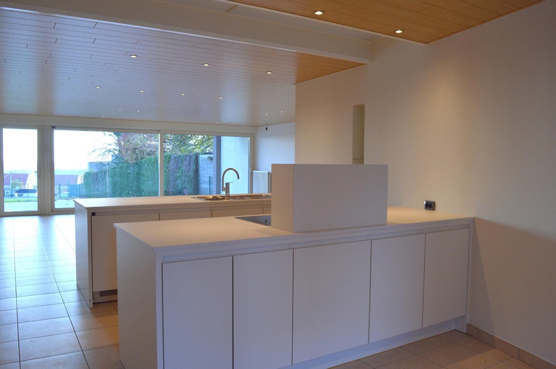 Instapklaar appartement met schitterend zicht in centrum Bellegem - foto 4