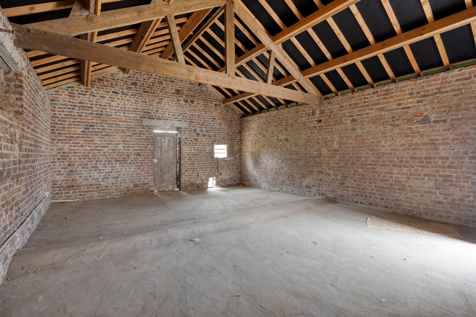 Gerenoveerde woning met 4 slpks en polyvalente ruimte. - foto 4
