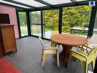 BUNGALOW TRÈS BIEN SITUÉ DANS UNE RUE CALME.Prix indicatif : 275.000 euros Bungalow très bien situé dans une rue très calme, avec vue sur un paysage...