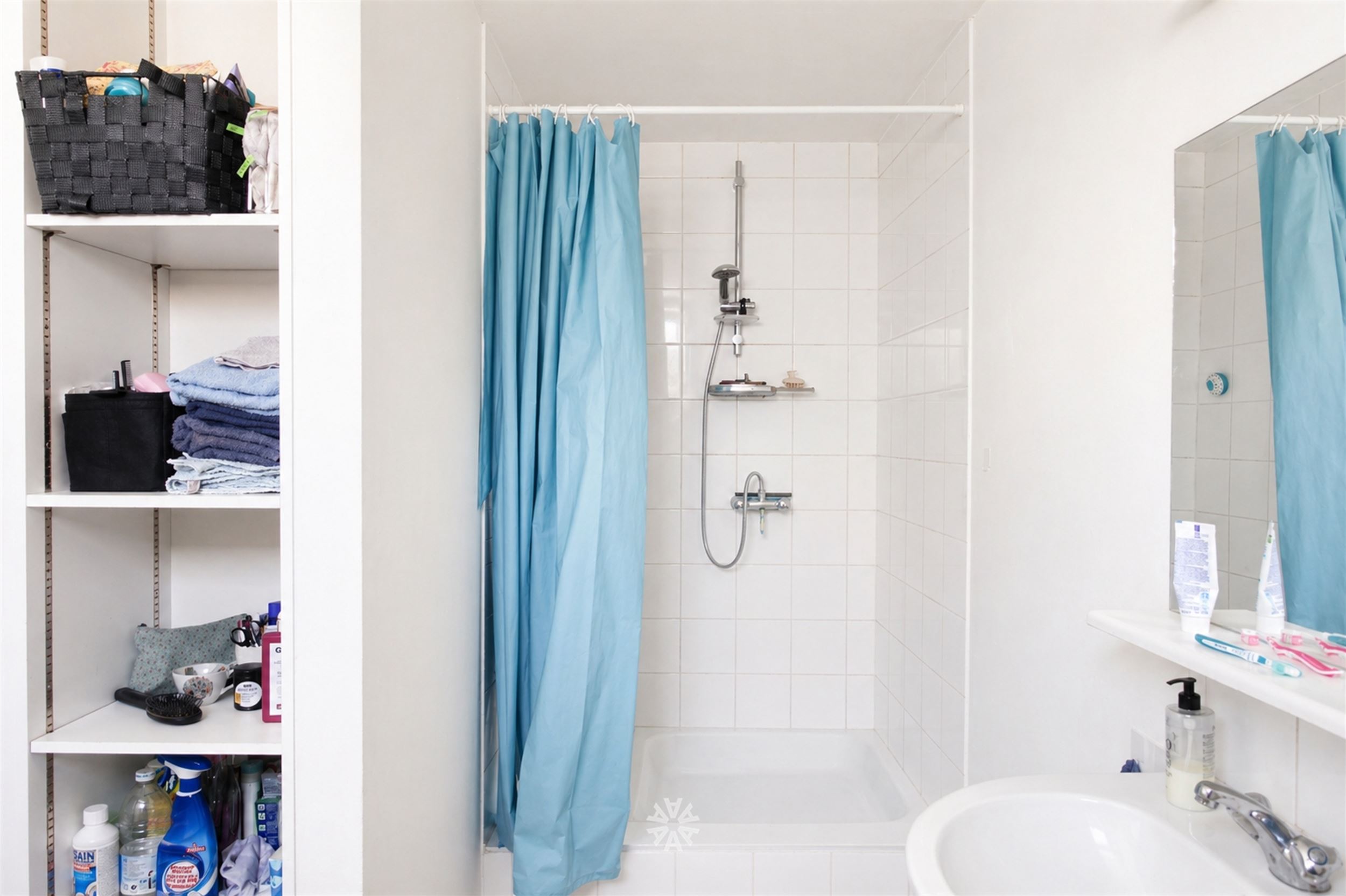 Charmante hoekwoning nabij Dampoortstation te huur in Gent - foto 4