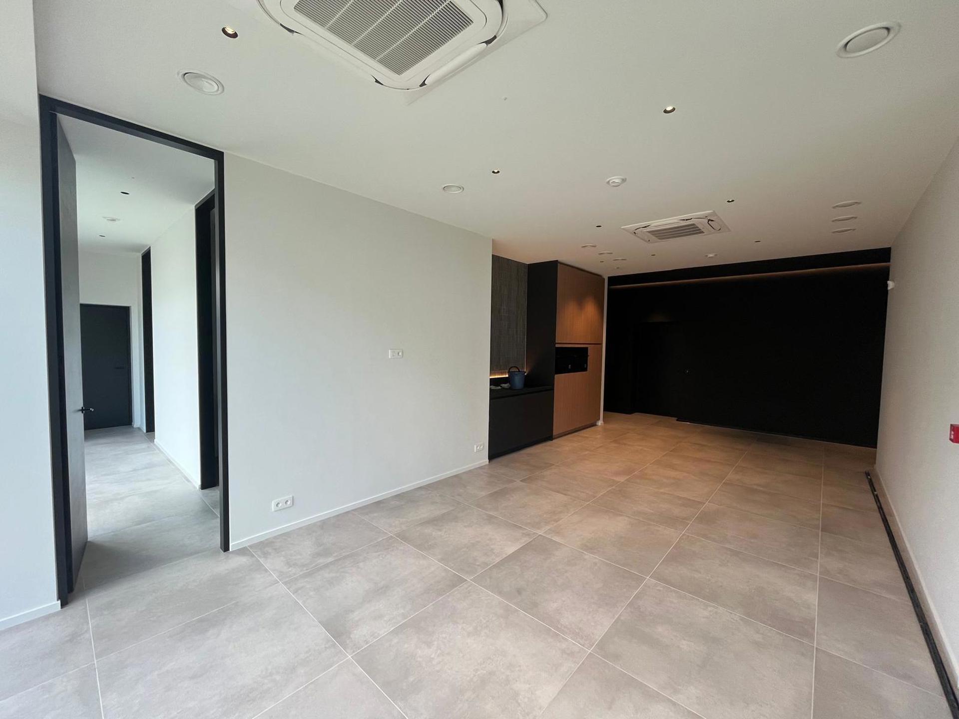Commercial for rent in Duffel - photo 4