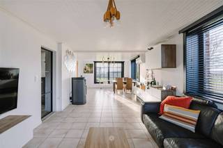 FLOBECQ - À la recherche d'une maison économe en énergie avec une vue dégagée sur les champs et des possibilités exceptionnelles ?Alors cette...