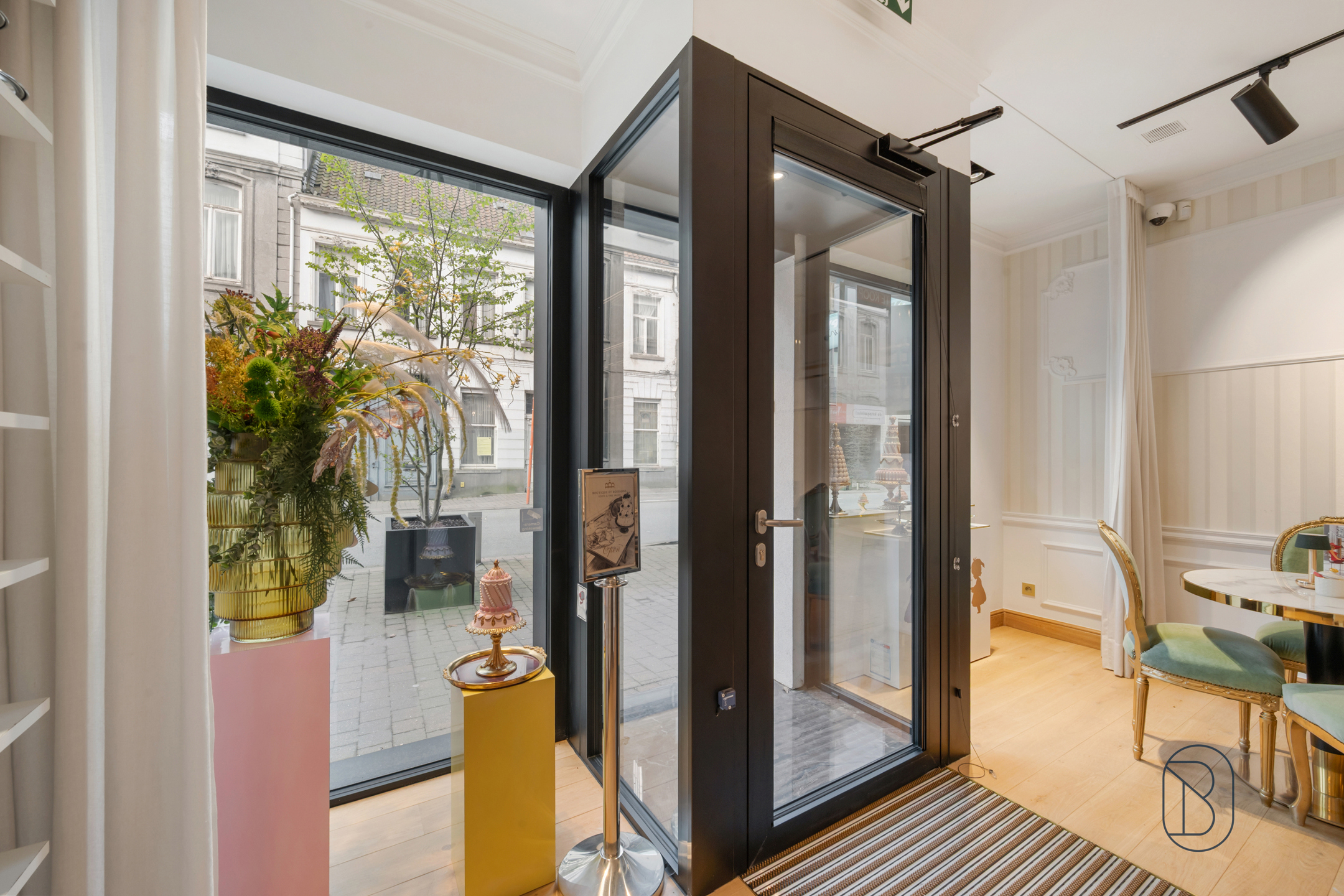 Charmant handelsgelijkvloers op toplocatie in Deinze - foto 5