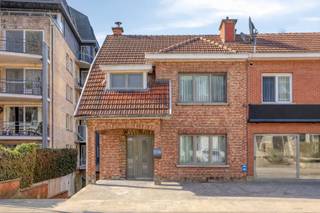 This move-in ready semi-detached home in Kessel-Lo was fully renovated in 2020 and combines three bedrooms, a garage and plenty of extra space with...