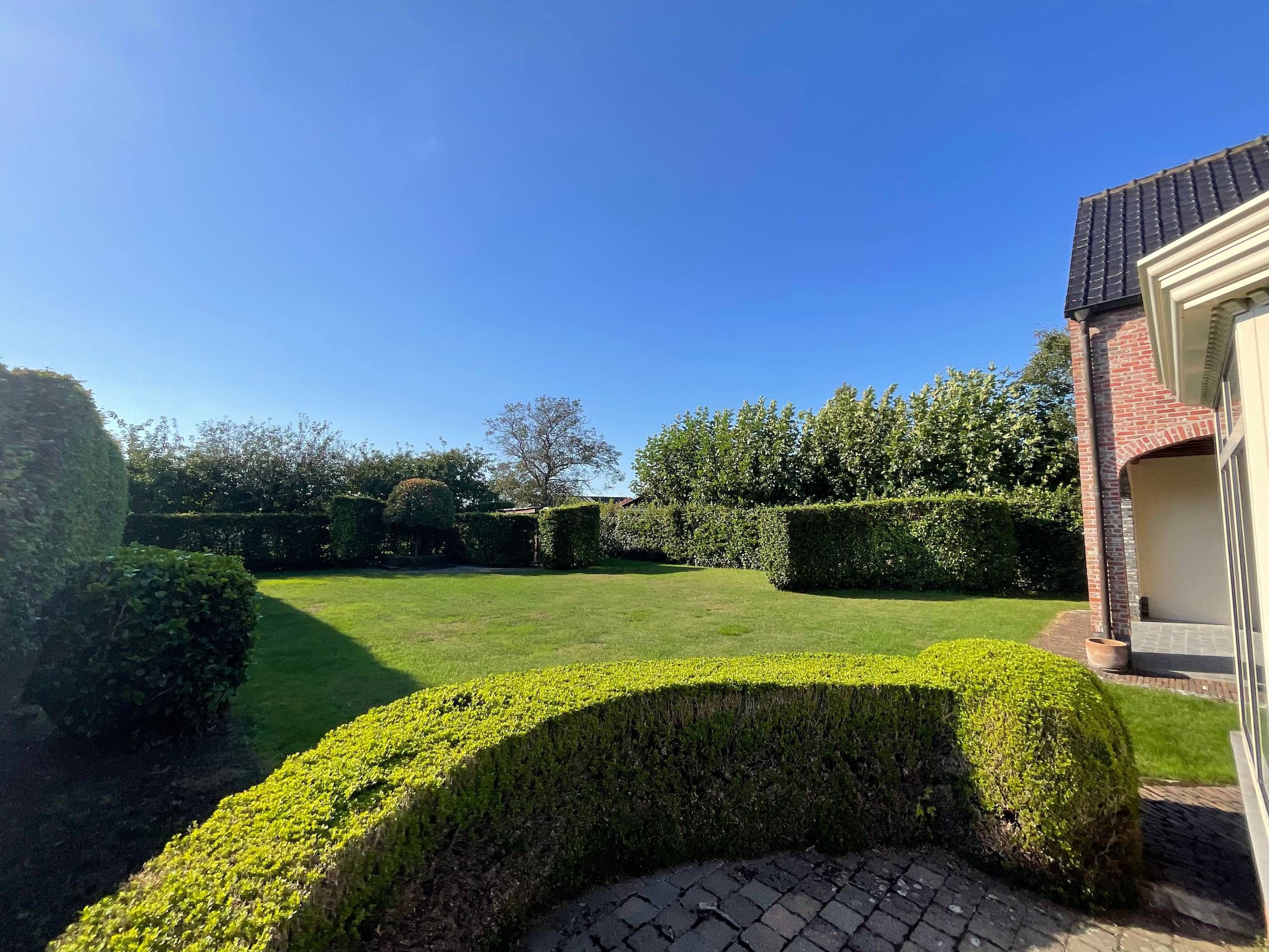 Prachtige villa met grote tuin en open zicht in Emblem - foto 4
