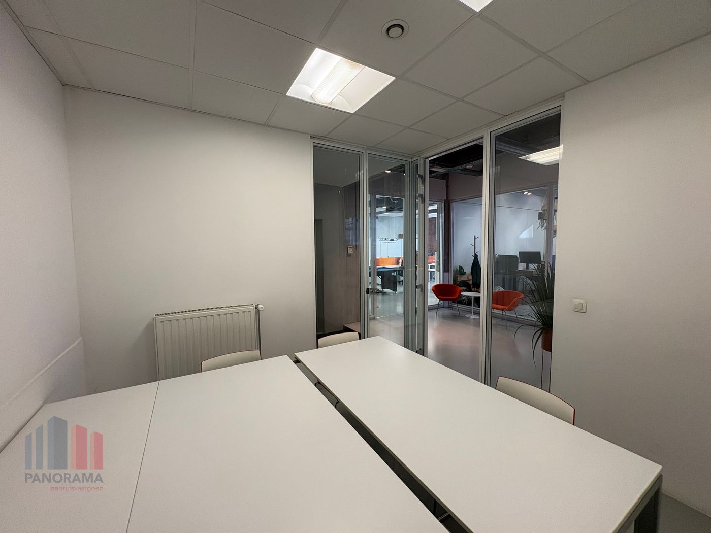 Lichtrijke kantoorruimte van 41 m² in het bruisende Dok-Noord - foto 5