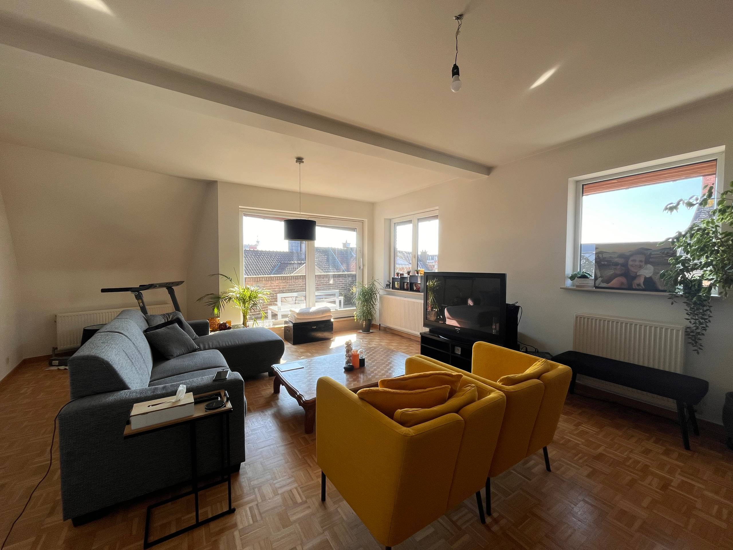 Zeer gunstig gelegen, instapklaar en ruim duplex-appartement - foto 5