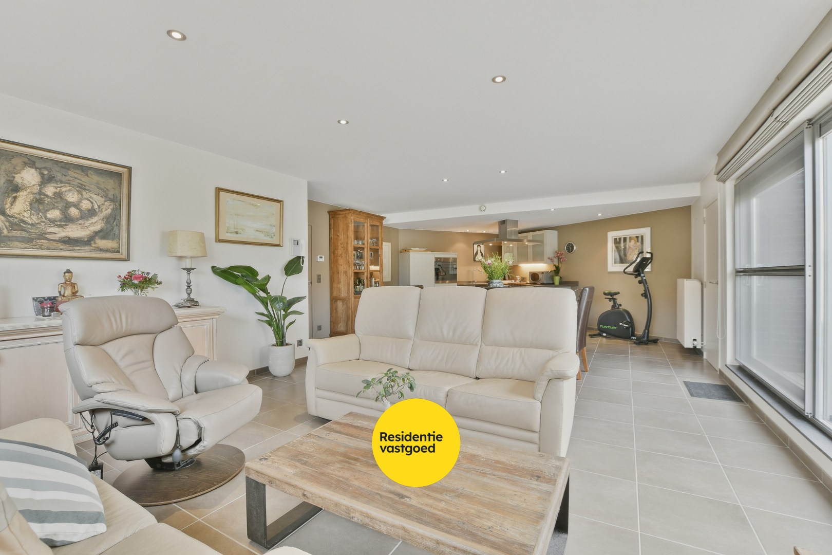 Onmiddellijk beschikbaar energiezuinig appartement met 2 slaapkamers in De Haan - foto 3