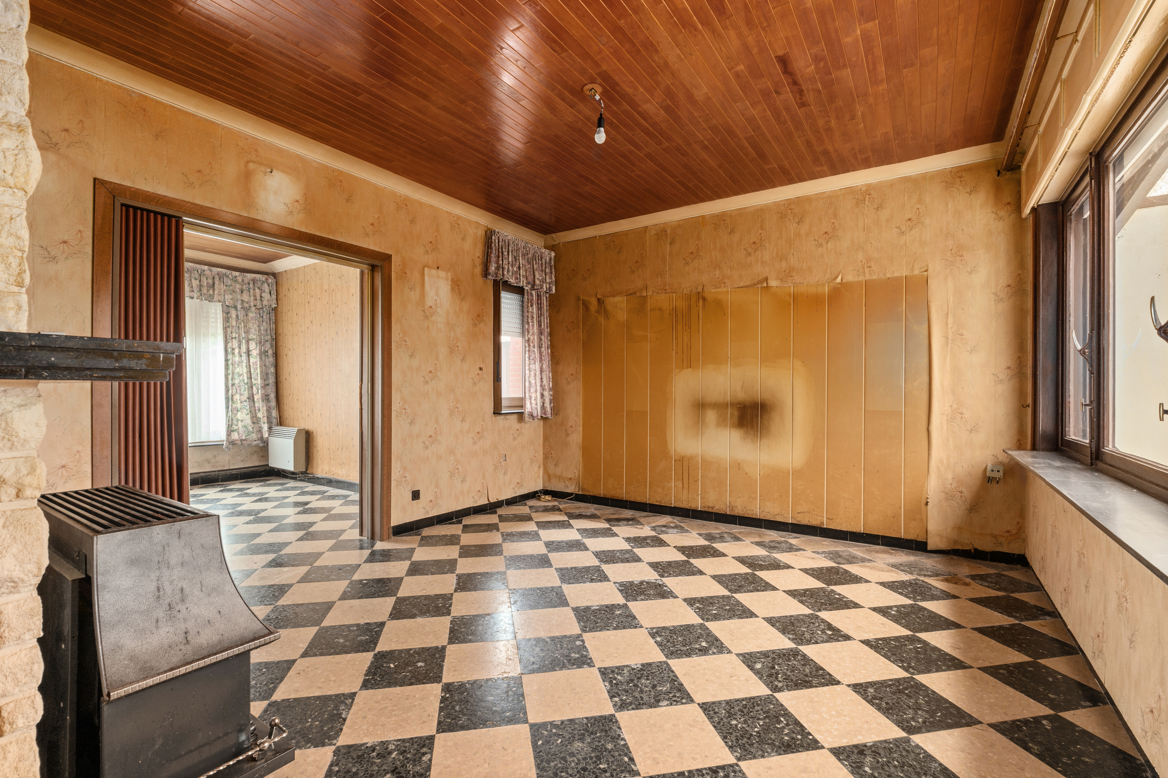 Halfopen woning te koop met tuin en garage in Buggenhout - foto 3
