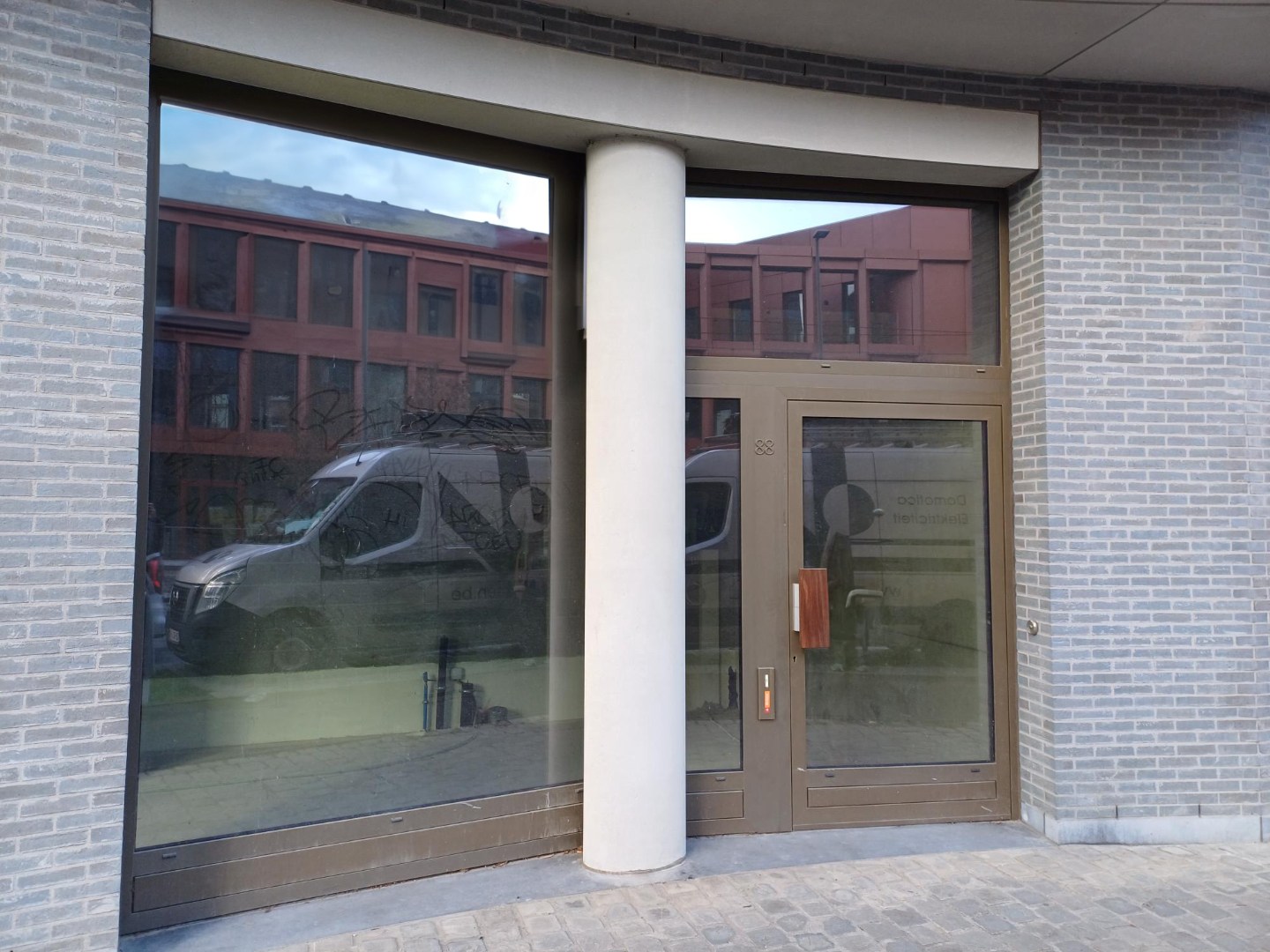 Commercial à vendre à Anvers - photo 1