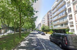 Wij hebben het genoegen u de verhuur aan te bieden van een ondergrondse garagebox in de Avenue Churchill, in het hart van Brussel. Deze...