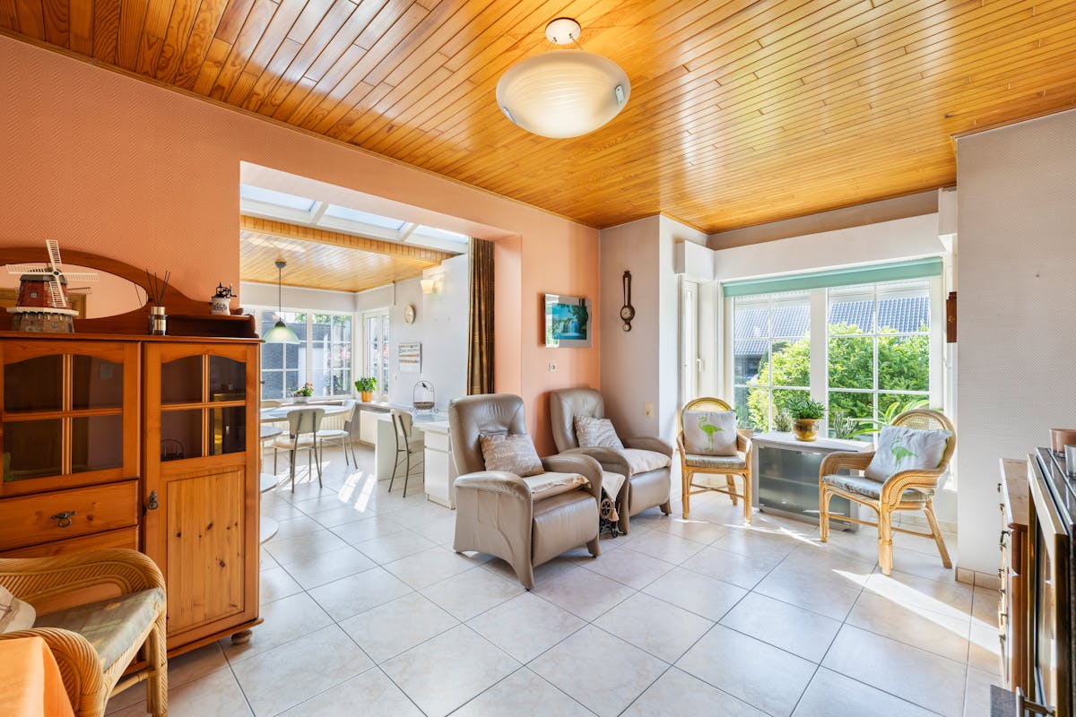 Villa met 3 slaapkamers en zonnige tuin te Moorslede. - foto 4