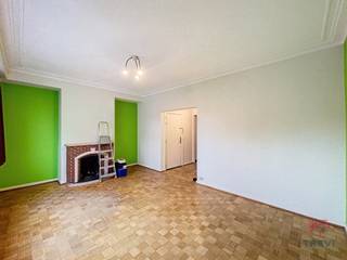 UCCLE, quartier Montjoie – entre le parc Montjoie et le parc Brugmann – Proche de toutes commodités (transports et commerces). Bel appartement...