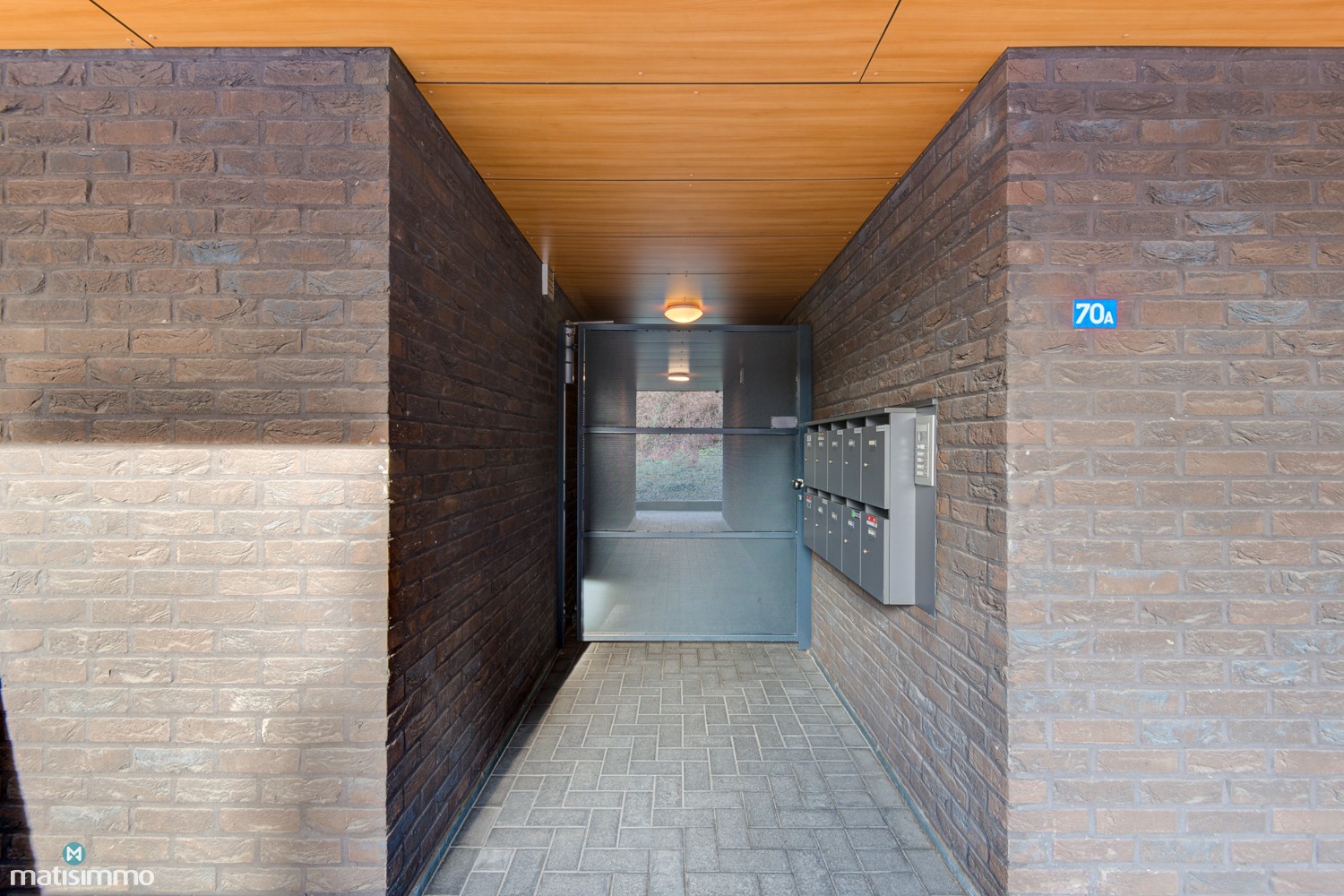 Apartment for rent in Bilzen-Hoeselt with 3 bedrooms - photo 3