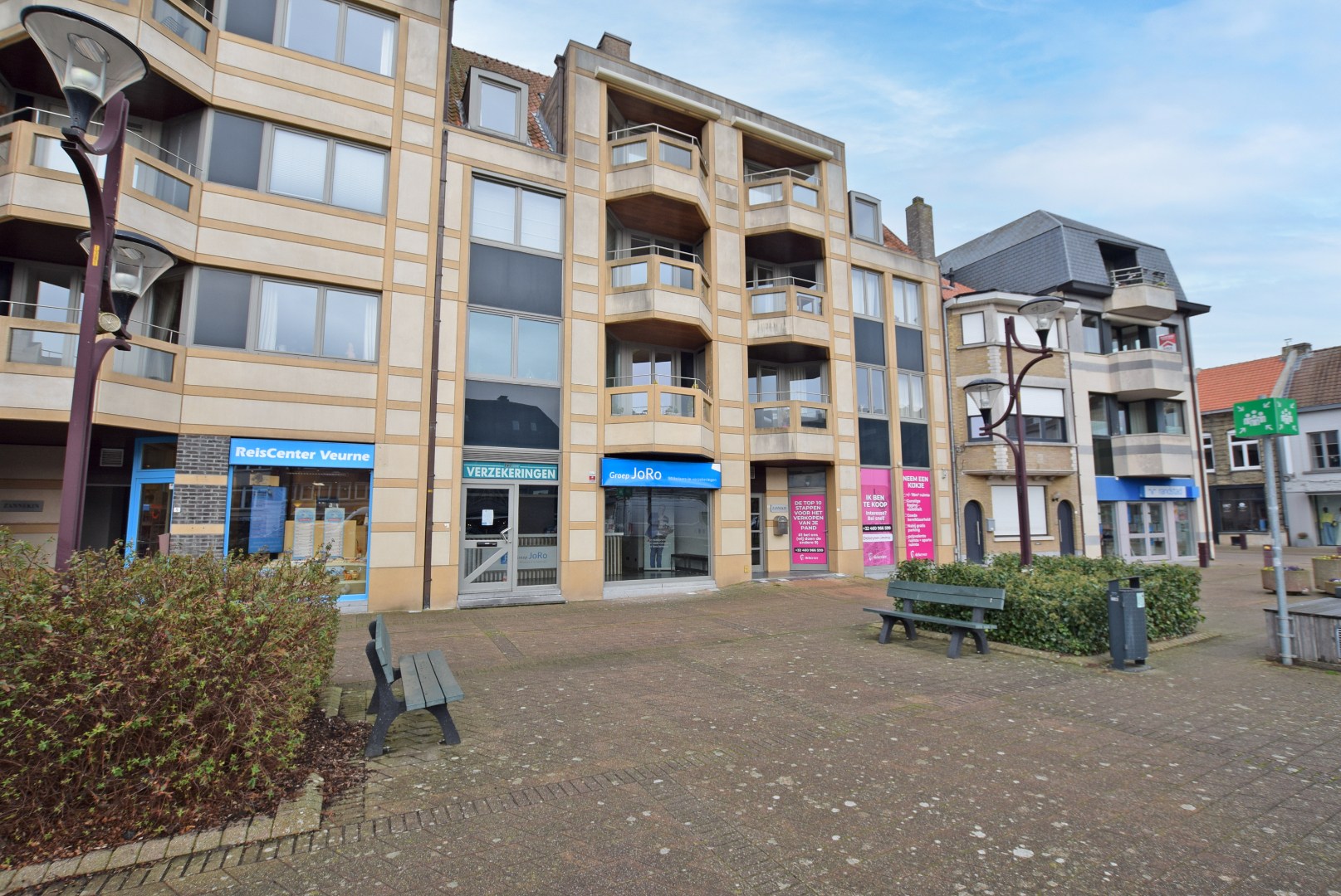 Instapklaar lichtrijk dakappartement in hartje Veurne (61m²) - foto 5