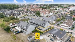 Ruim gelijkvloers appartement met zonnige tuin gelegen aan de rand van Bredene-Duinen, op wandelafstand van het strand. Kleine residentie...