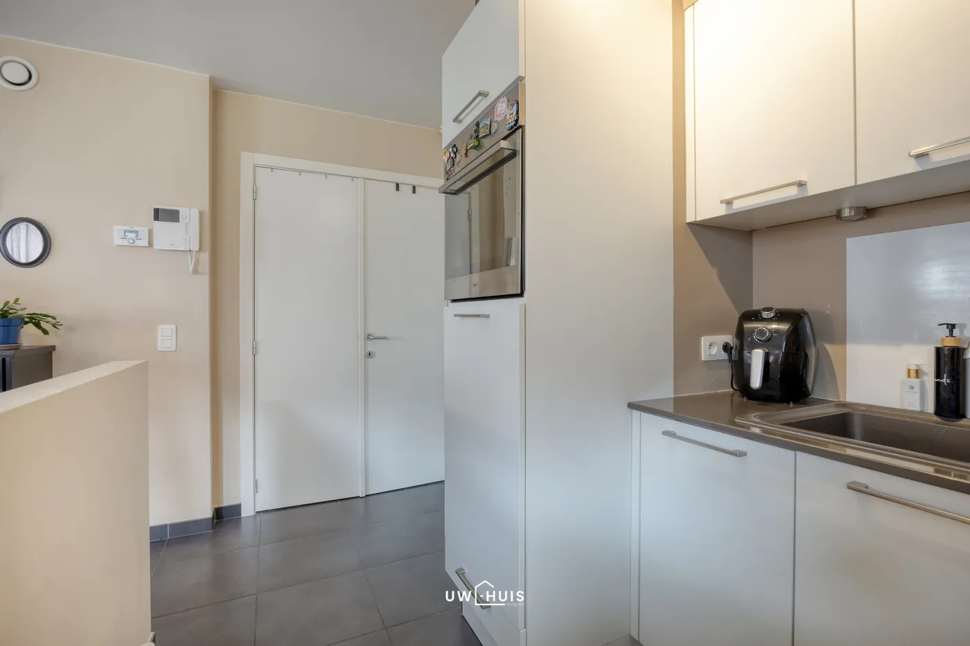GOED GELEGEN INSTAPKLAAR APPARTEMENT  - foto 5