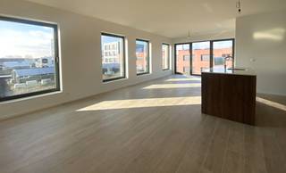 Welkom in nieuwbouwrealisatie Stadsterras, een groen woonproject in hartje Mortsel. Residentie Mimir bevindt zich aan een groene wandellaan tussen...