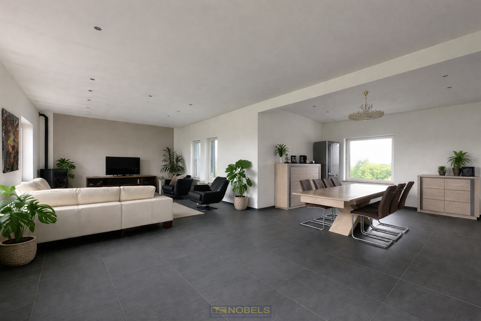 Te koop , multifunctionele eigendom met ruim woongedeelte, handelsruimte en zonneterras op toplocatie in Maarkedal - foto 3