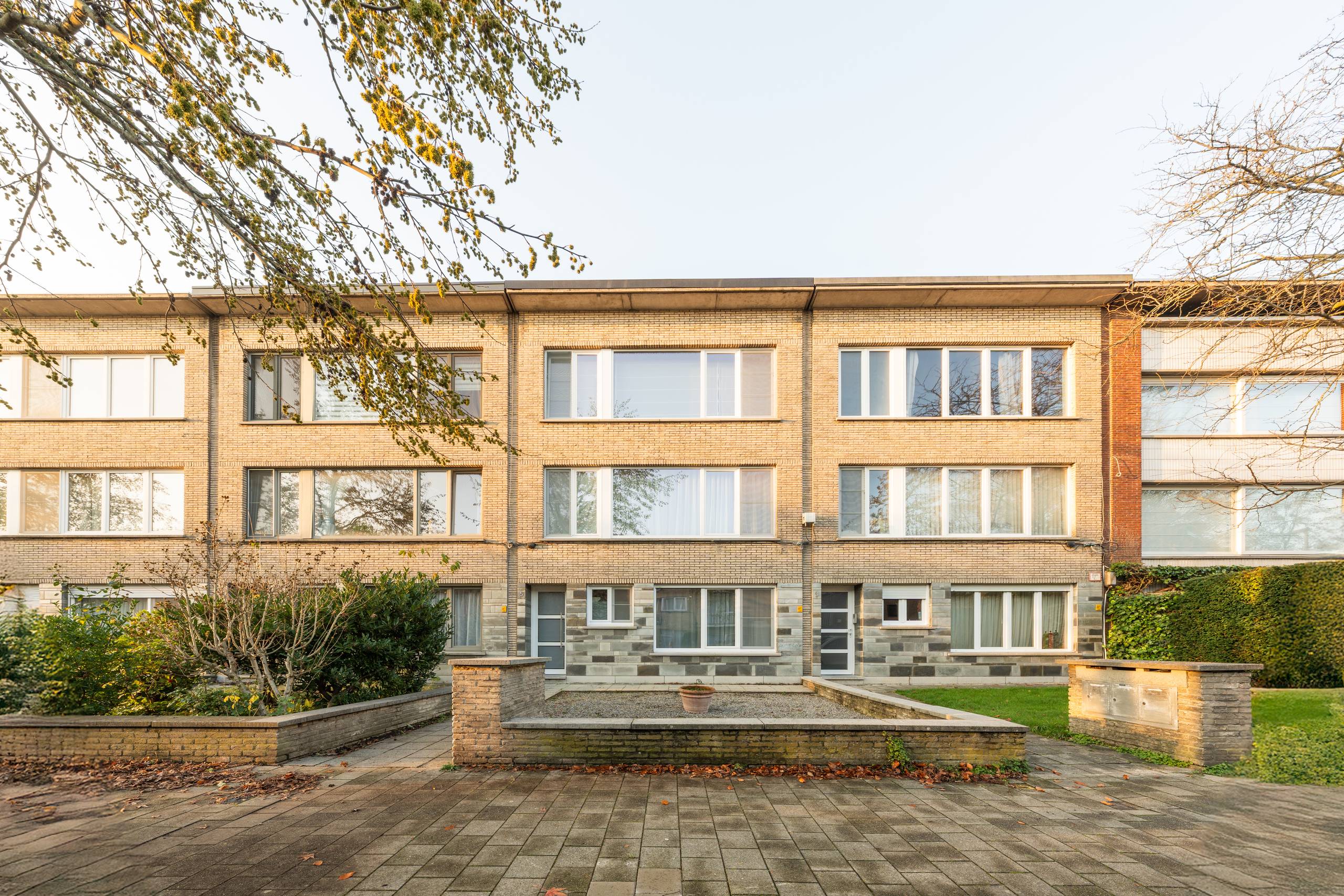 Instapklaar appartement met grote tuin in Berchem - foto 1