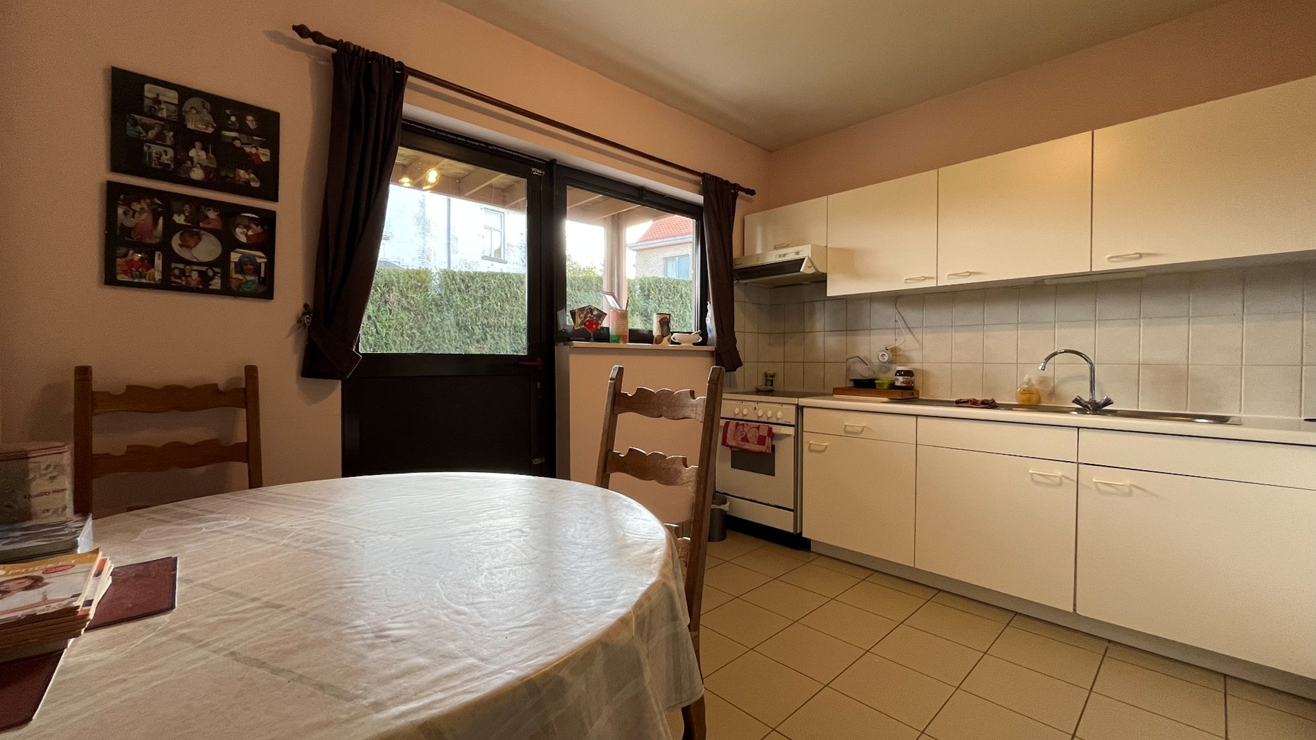 Ruim 2-slaapkamer appartement met terras in Merelbeke - foto 4