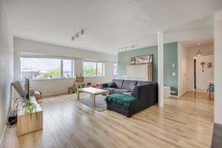 Bent u al een tijdje op zoek naar een appartement dat écht de ruimte biedt die u verdient? Zoek dan niet verder. Dit exclusieve,...