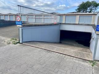 Ce garage est situé dans la rue Prosper Poullet à Middelkerke, à quelques pas de la plage et de la digue.Une excellente opportunité dans un...