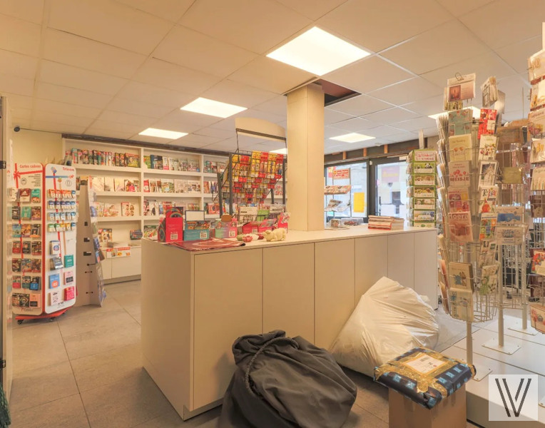 Recent gelijkvloers handelspand centrum Emelgem - foto 4