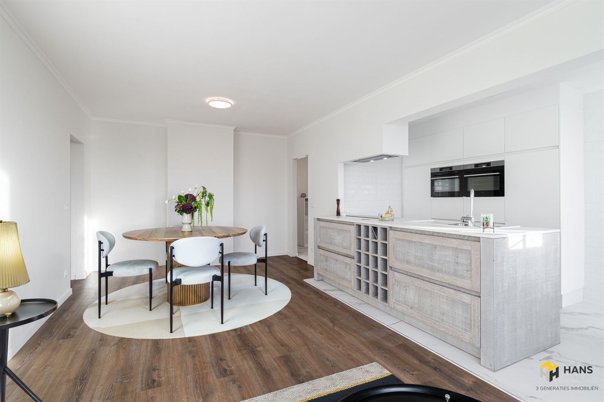 Gerenoveerd appartement (88 m²) met 2 slaapkamers en terras (3 m²) in Deurne. - foto 2