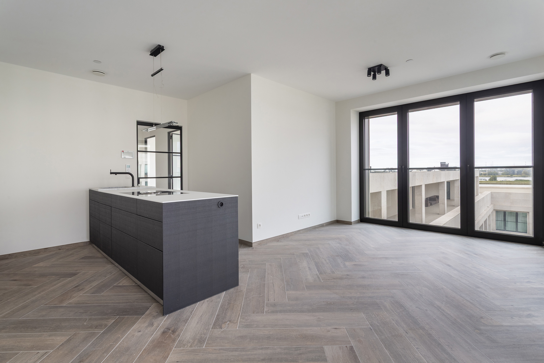 Apartment for rent in Antwerp with 2 bedrooms - photo 4