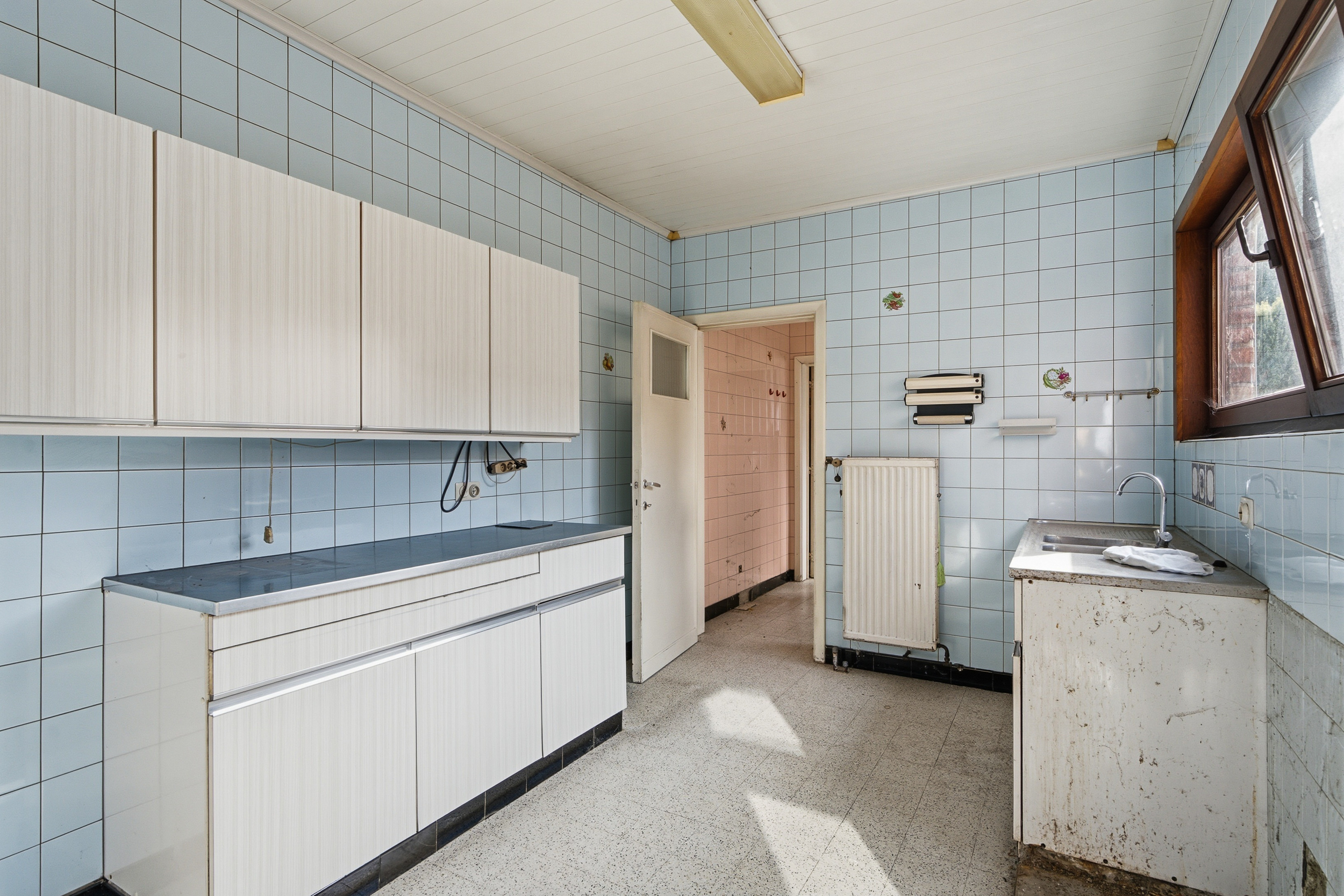 Charmante te renoveren woning op een perceel van 1.853 m² - foto 5