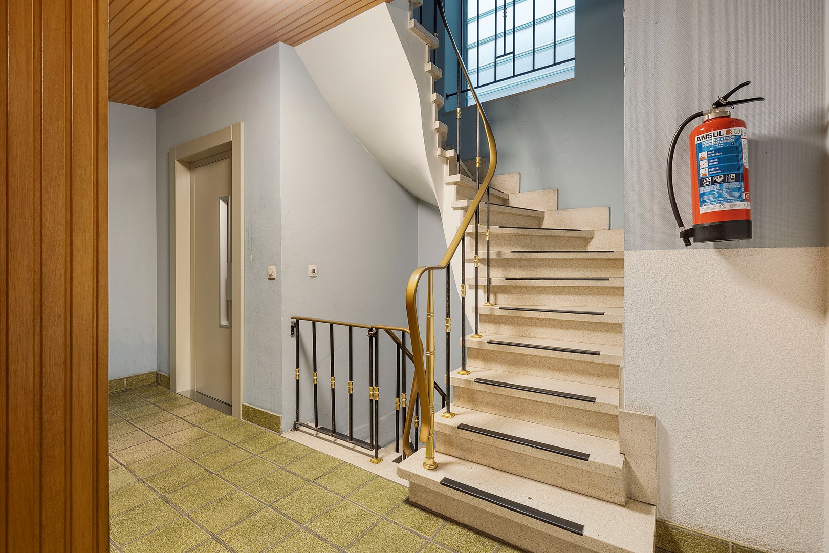 Tweeslaapkamerappartement op centrale ligging in Roeselare - foto 4