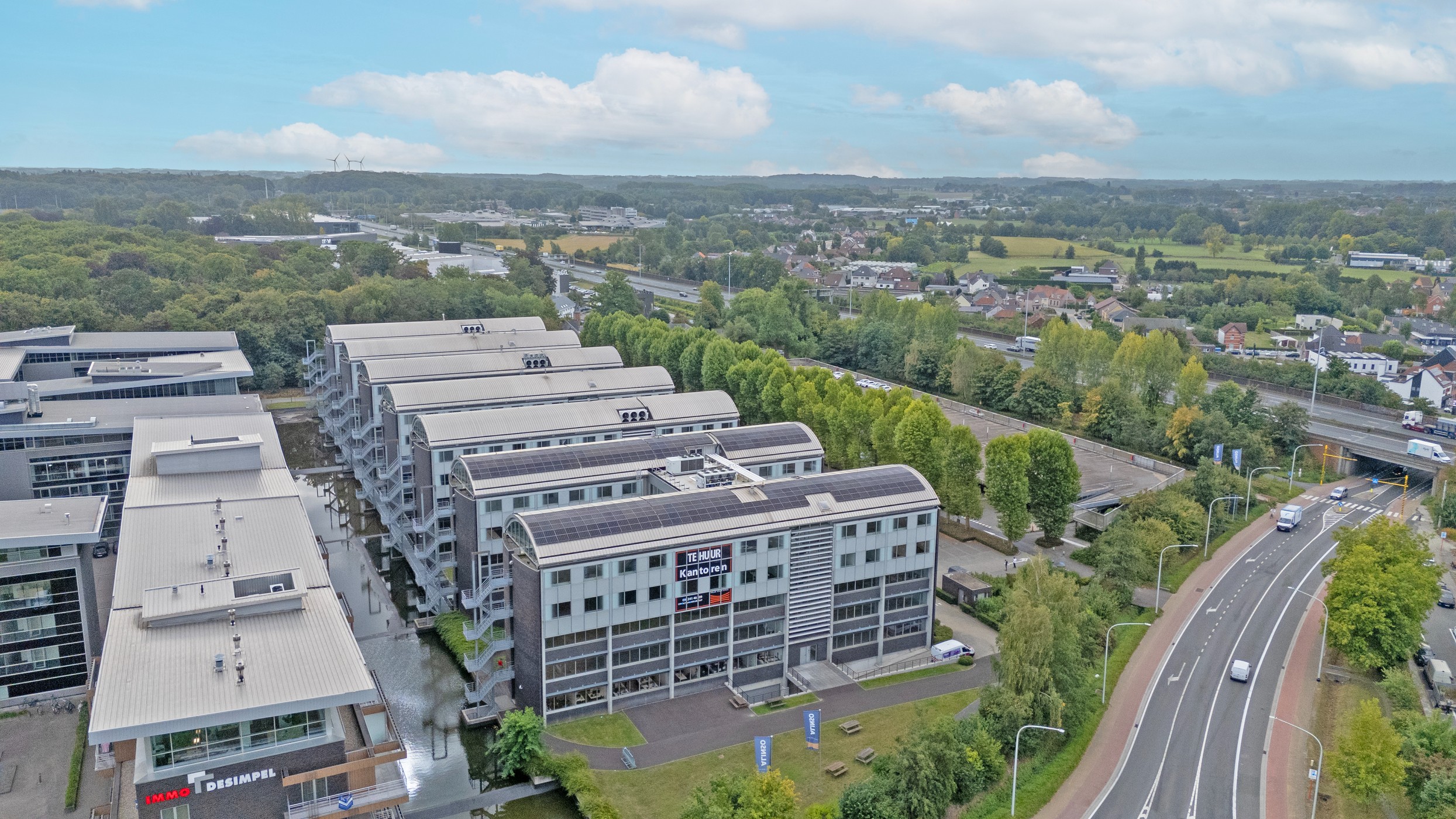 Multifunctionele kantoorruimtes te huur in het Axxes Business Park - foto 1