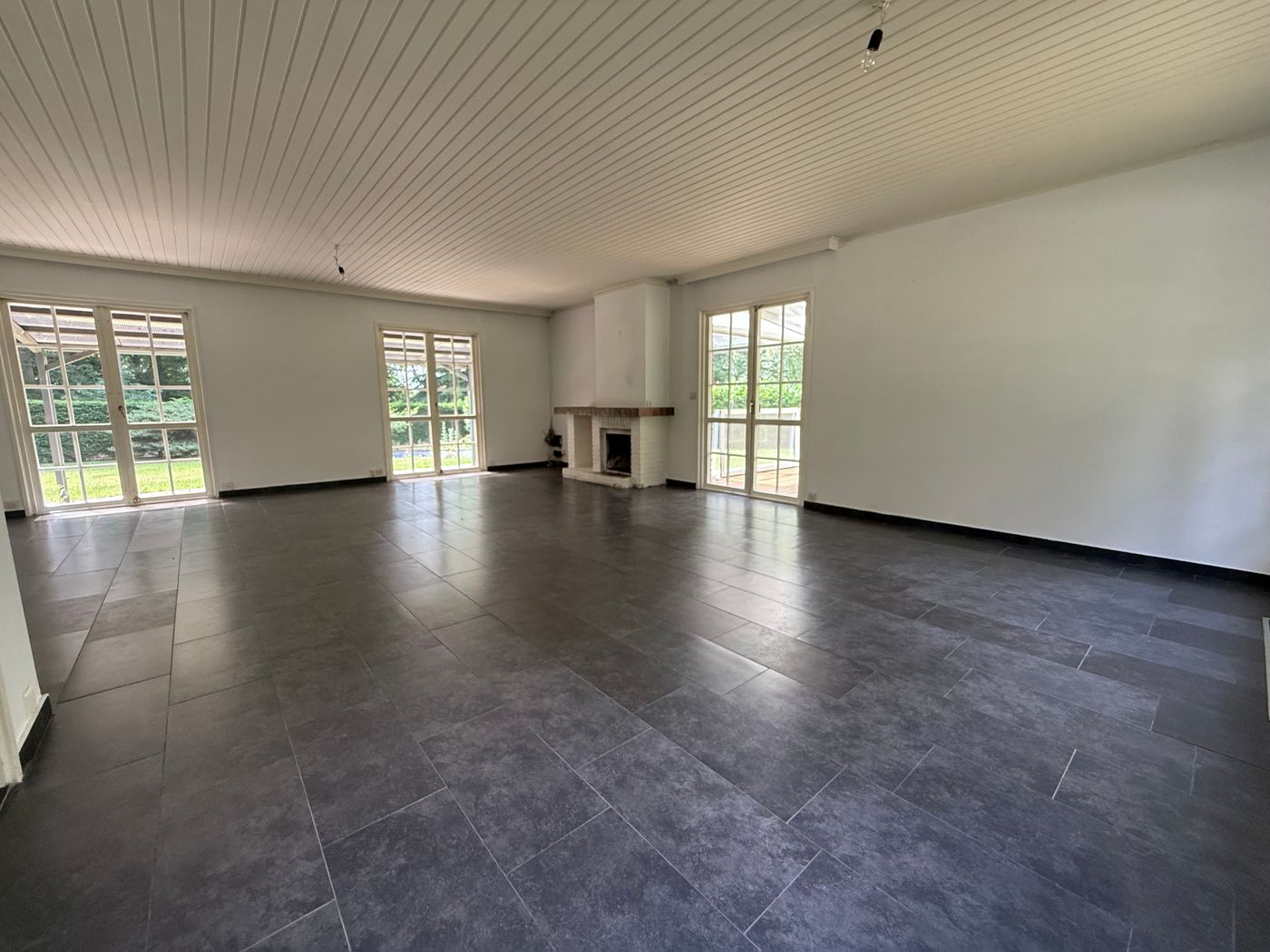 Zeer ruime woning in Loppem voor korte termijnverhuur van maximum 6 maand. - foto 2