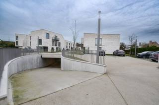 Deze energiezuinige BEN-woning met geïntegreerde geothermie (verwarming én koeling) bevindt zich in een rustige, autovrije en groene wijk. De...