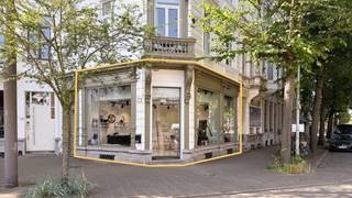 Deze ruimte bevindt zich op de charmante Lambermontplaats, een heerlijke locatie vlakbij de Leopold de Waelplaats en het Zuidpark en op...