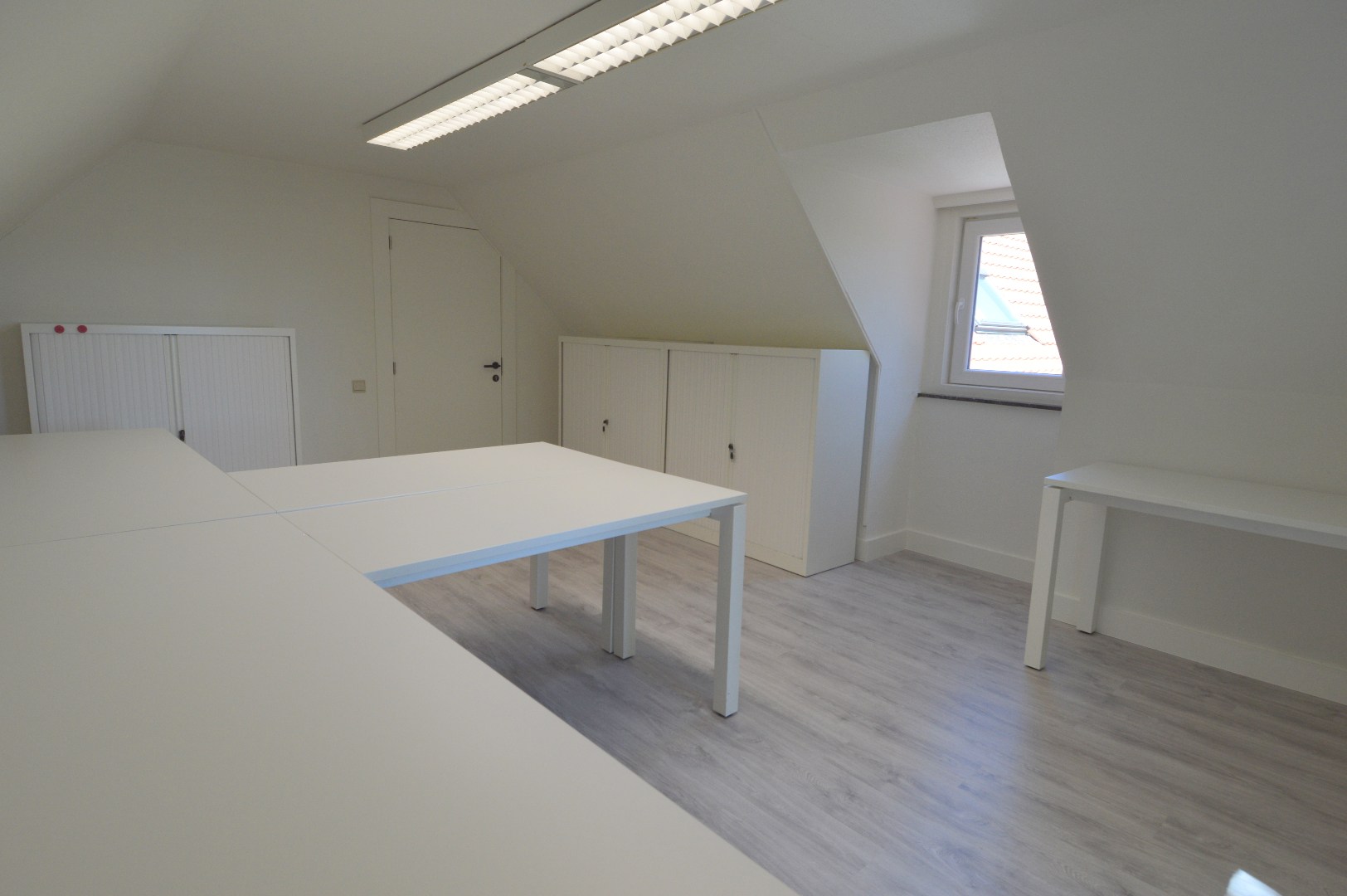Kantoorruimte te huur op een toplocatie te Kortrijk - foto 5