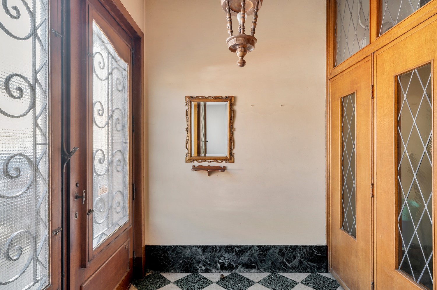 Charmante gezinswoning met grote tuin en eindeloze mogelijkheden! - foto 3