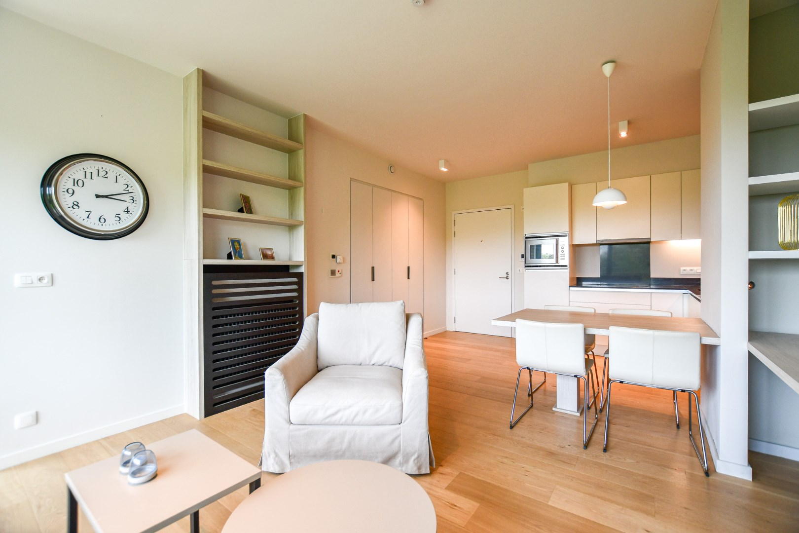 Moderne assistentiewoning met ondergrondse berging en parkeerplaats in De Haan, vlakbij strand, duinen en zee - foto 4