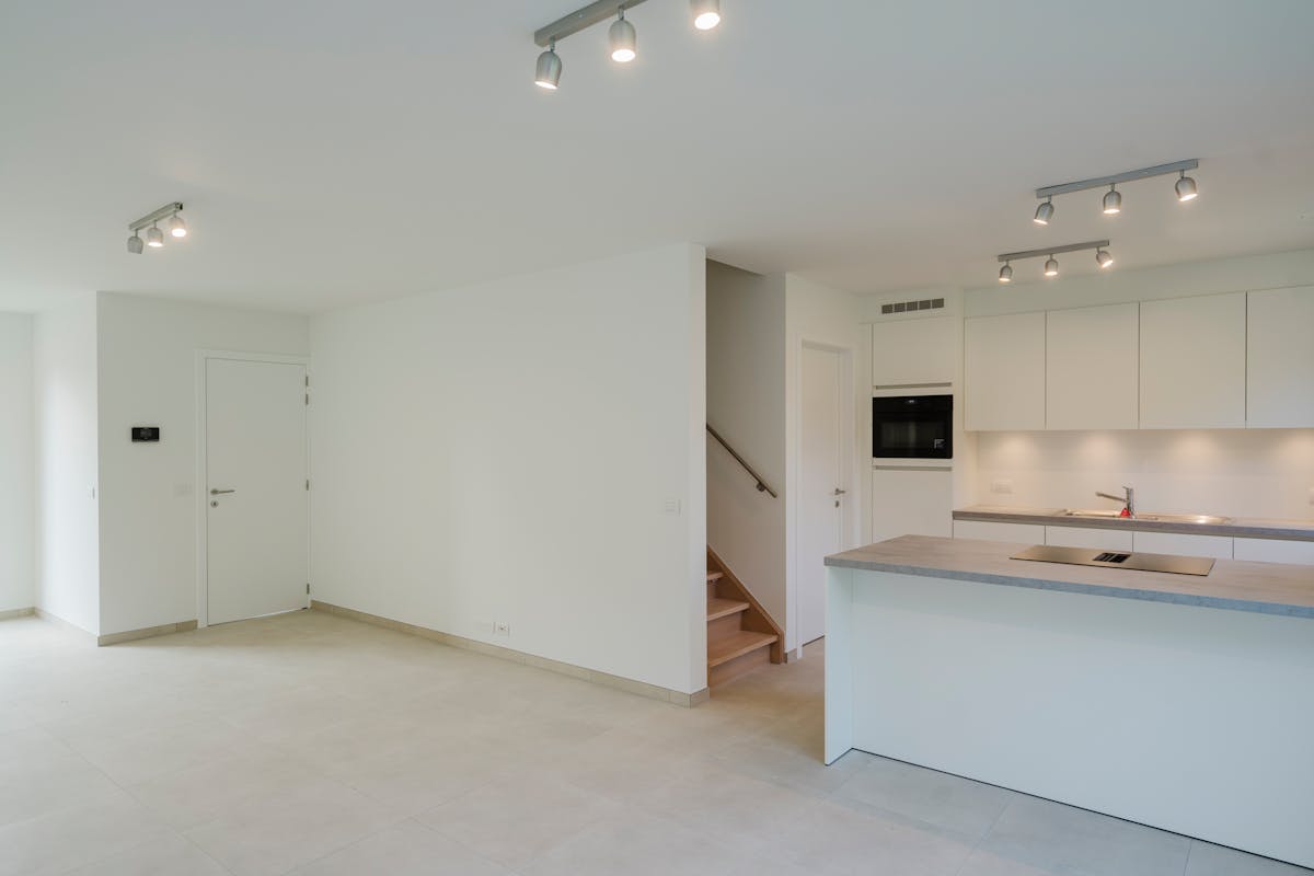Maison récemment construite avec 3 chambres, jardin et garage à louer à Courtrai - photo 4